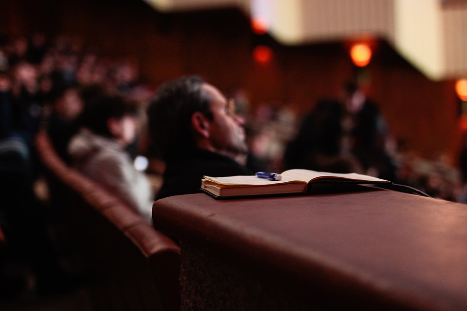 book 2592057 960 720